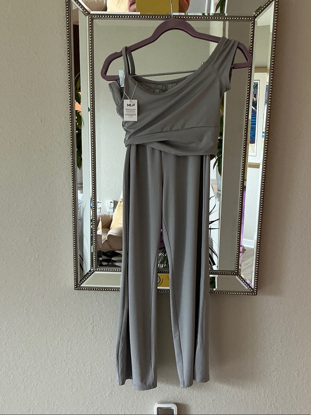 Grey One-Shoulder Wide-Leg Jumpsuit